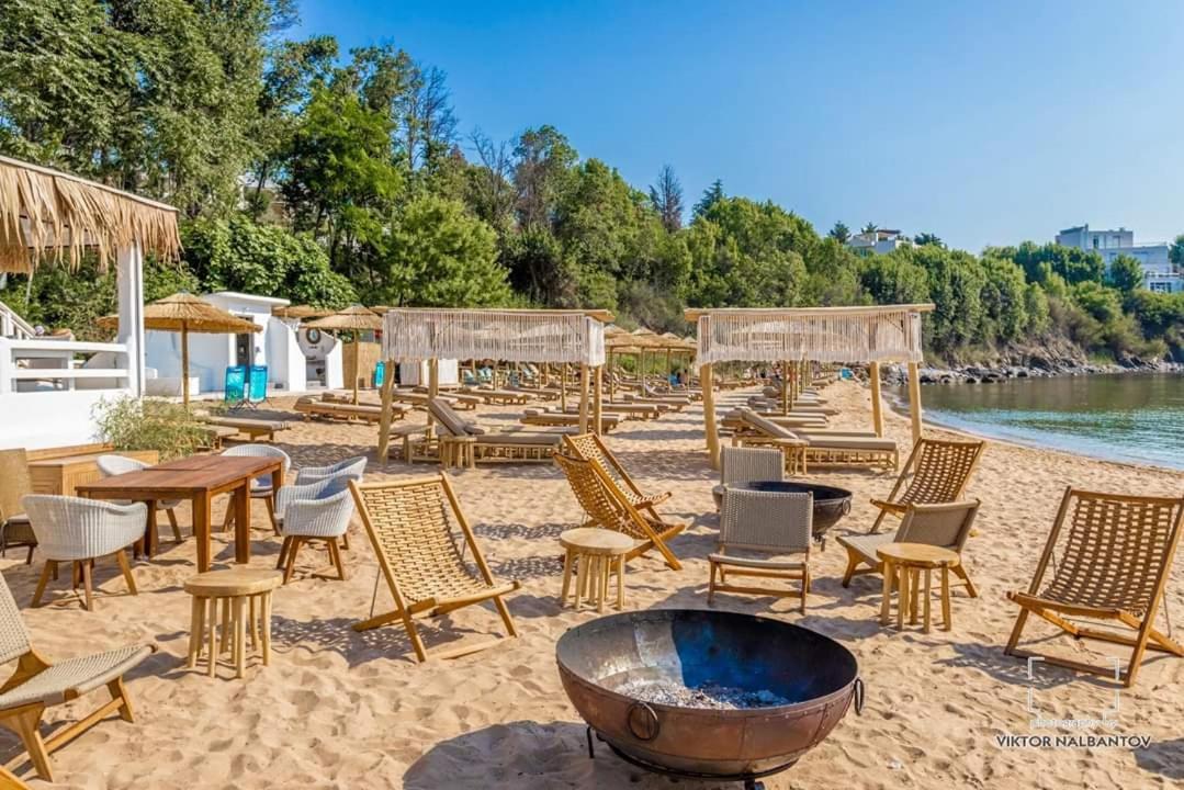 July'S Island Deluxe Διαμέρισμα Τσερνομόρετς Εξωτερικό φωτογραφία