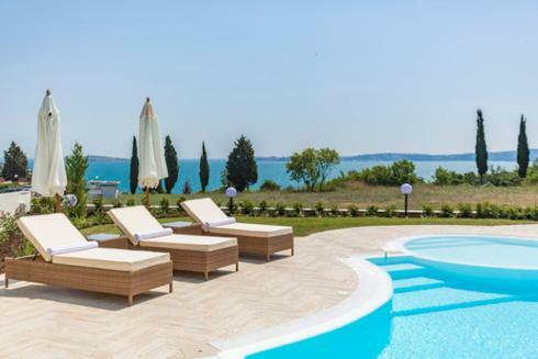 July'S Island Deluxe Διαμέρισμα Τσερνομόρετς Εξωτερικό φωτογραφία